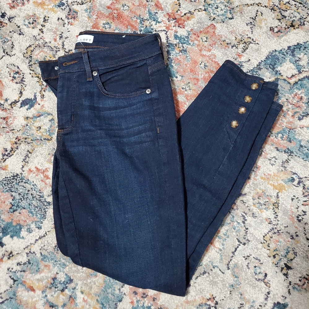 Curvy LOFT jeans